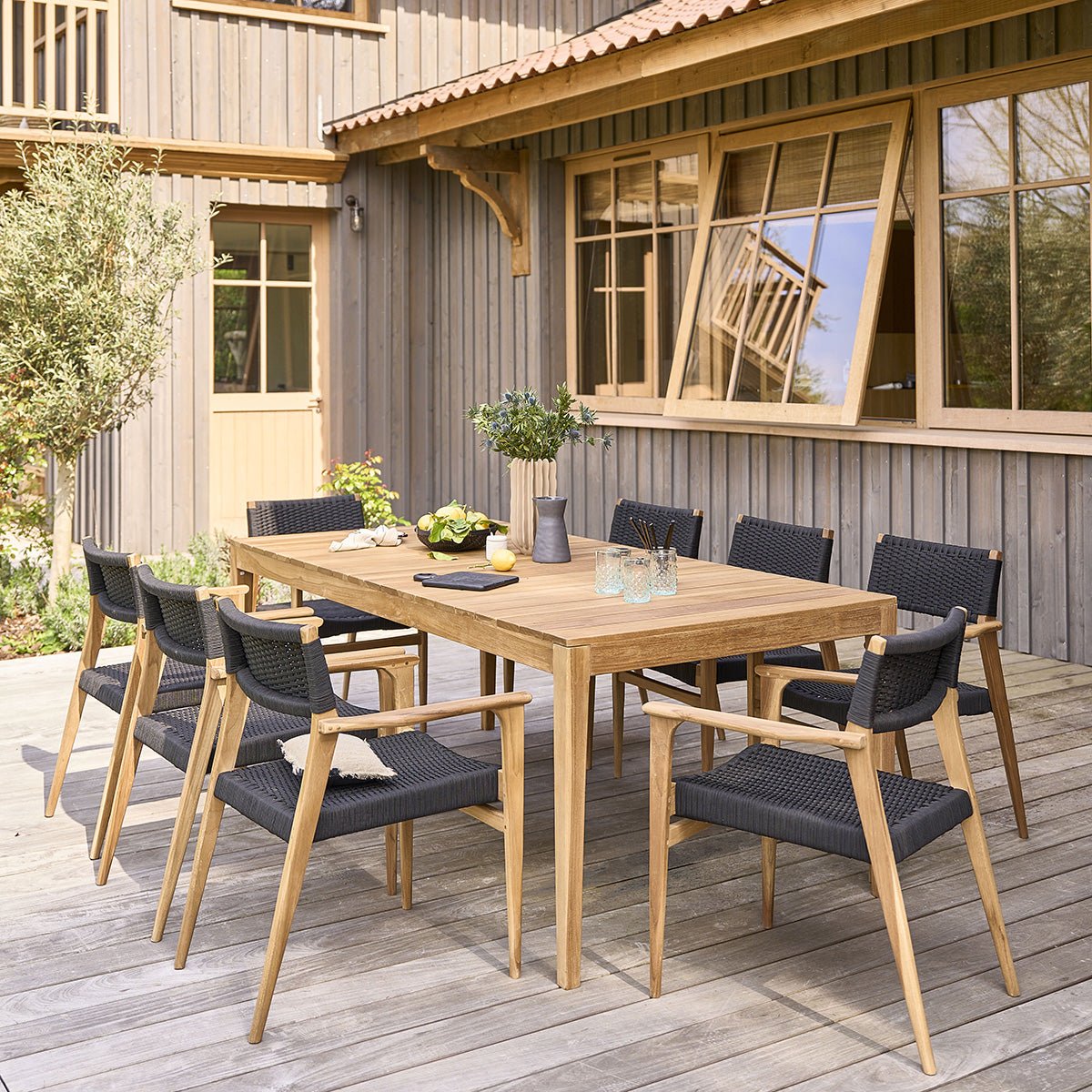 Fauteuil de jardin en teck massif et cordage ESTHER noir, BERAH GETAH