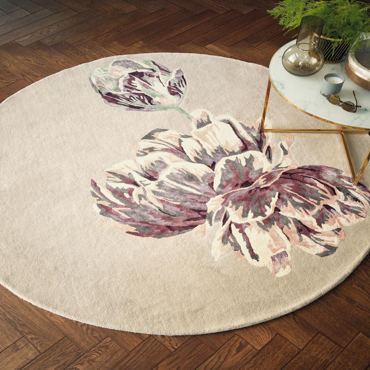 Tapis rond fait à la main en laine motif floral TRANKI R beige, marron, rose, UN AMOUR DE TAPIS