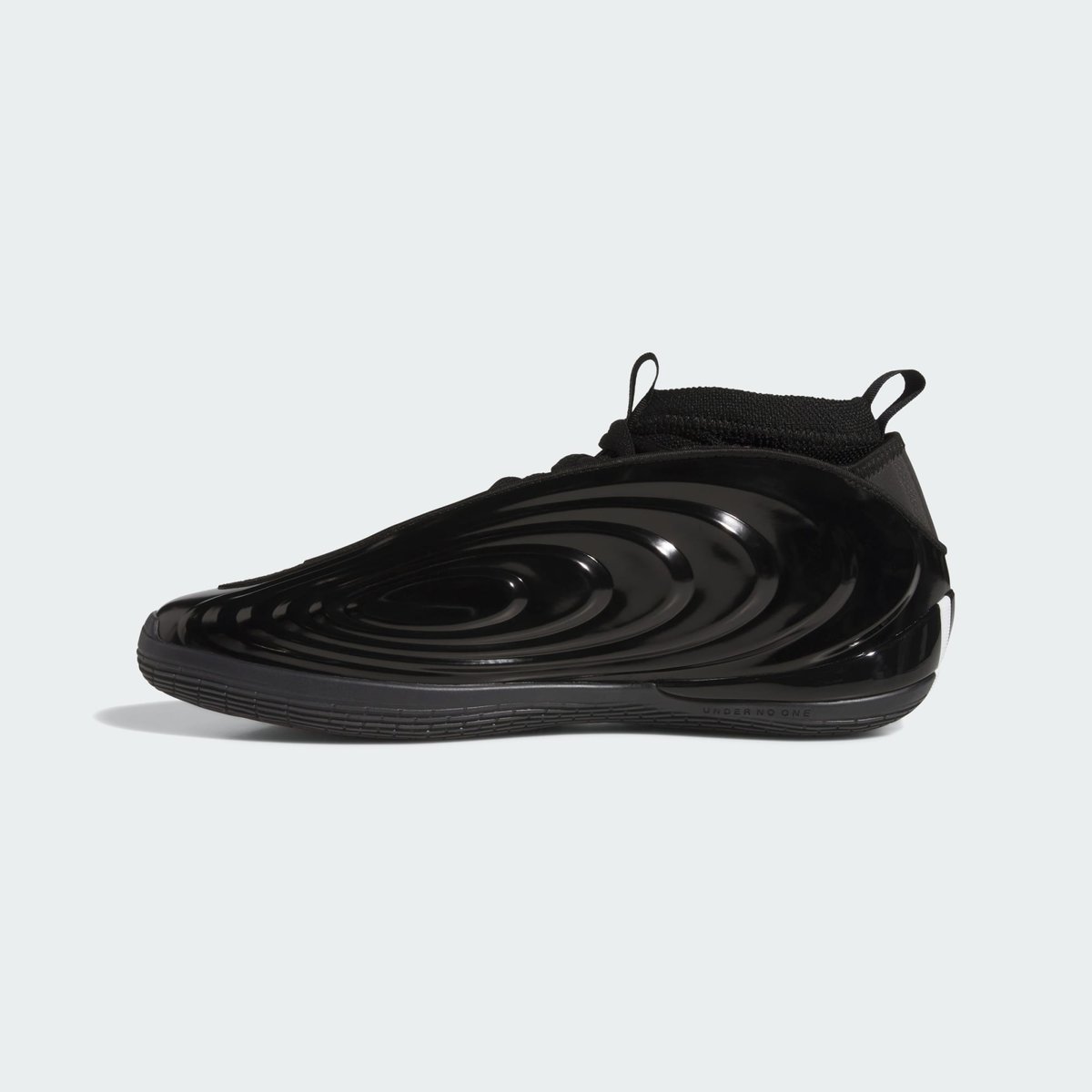 Chaussure Harden Volume 10 Chaussure Harden Volume 10 core black / cloud white / lucid red, adidas Performance