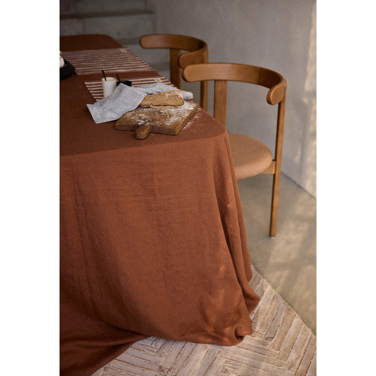 Nappe en lin lavé marron moka, GABRIELLE PARIS