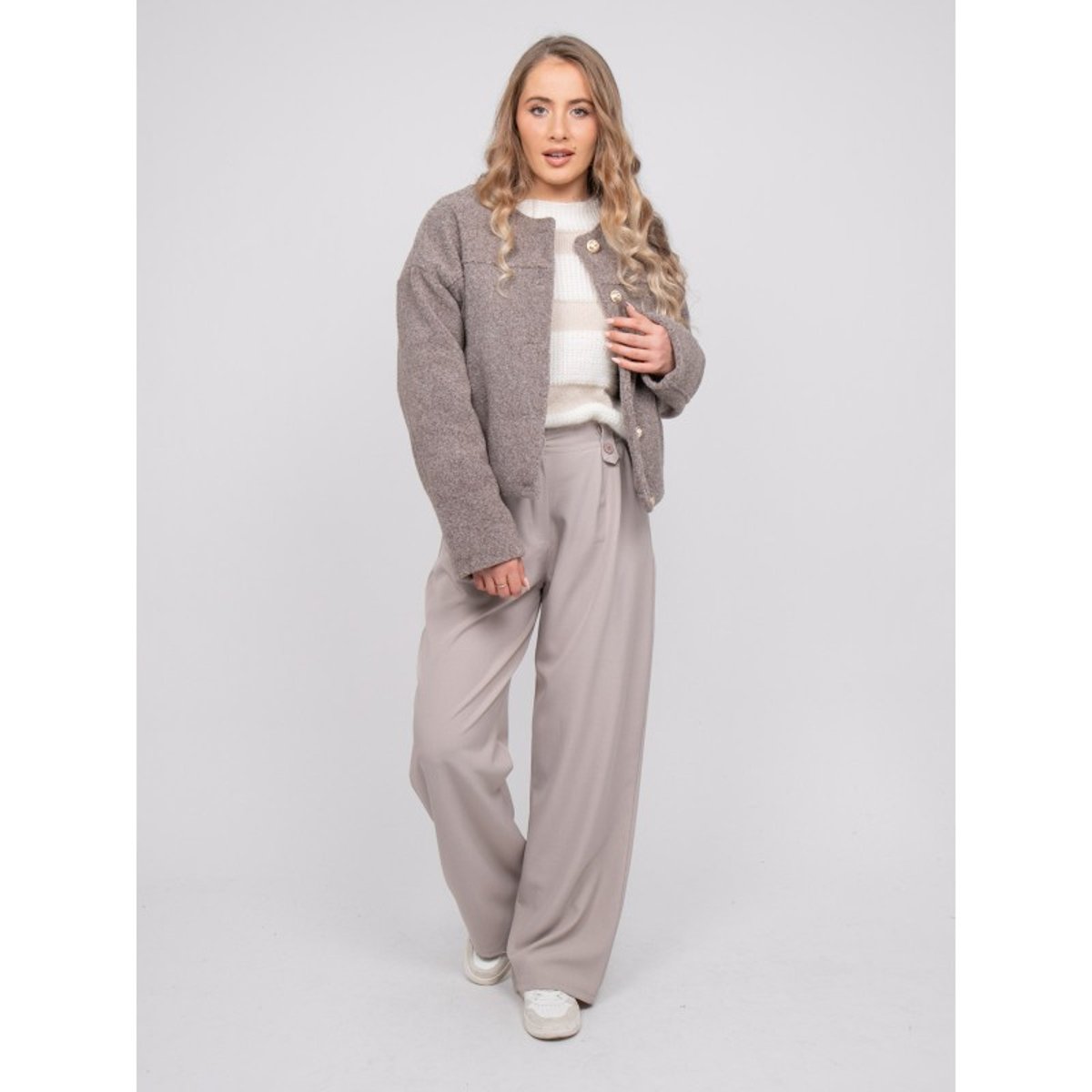 Veste Courte Effet Laine Boutons Dorés Uwari gris, DONA LISA
