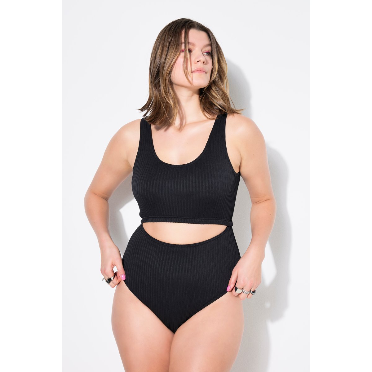 Maillot de bain 1 pièce esprit bikini noir, STUDIO UNTOLD