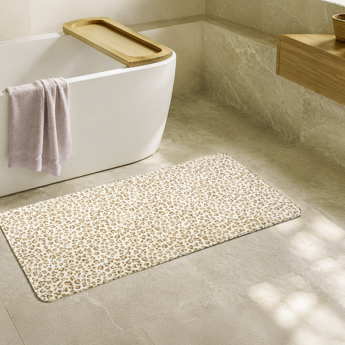 Tapis de bain léopard antidérapant LEOPARD marron, GUY LEVASSEUR