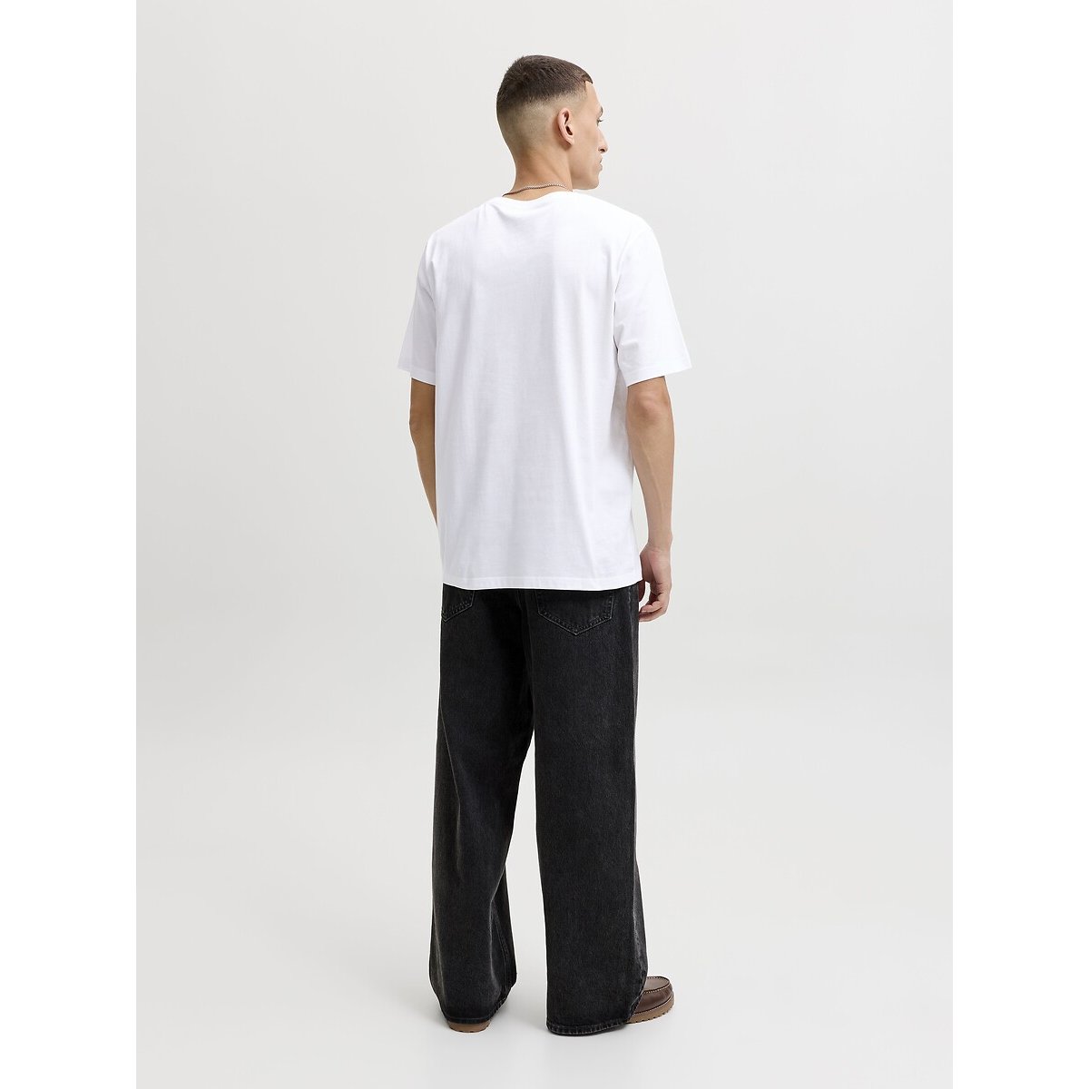Camiseta de manga corta, cuello redondo, logotipo blanco, JACK & JONES