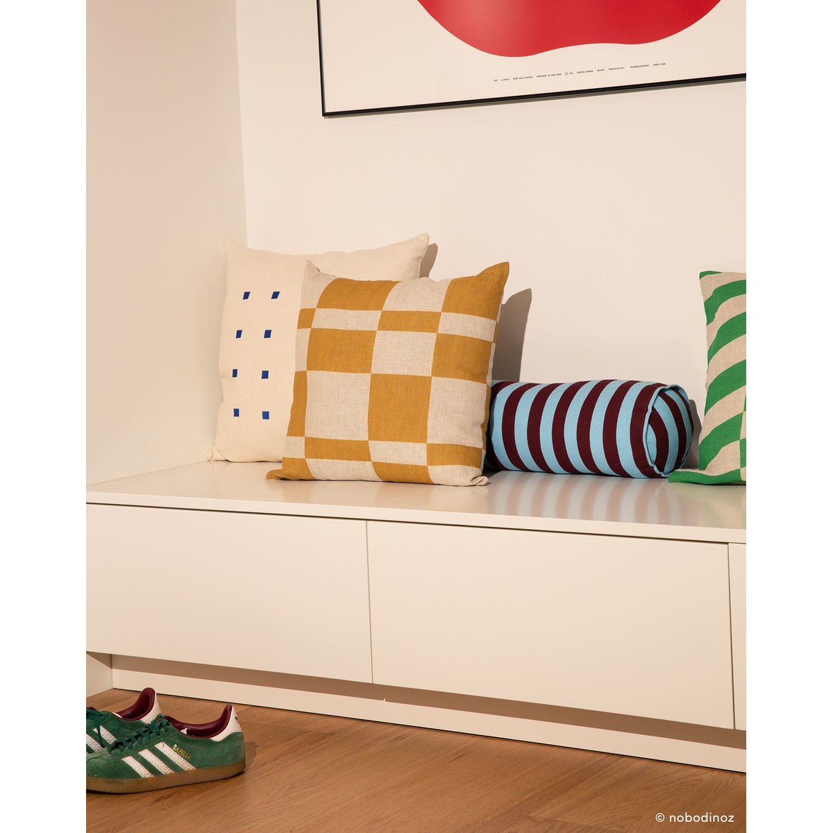 Coussin carré brodé Simon blue, NOBODINOZ