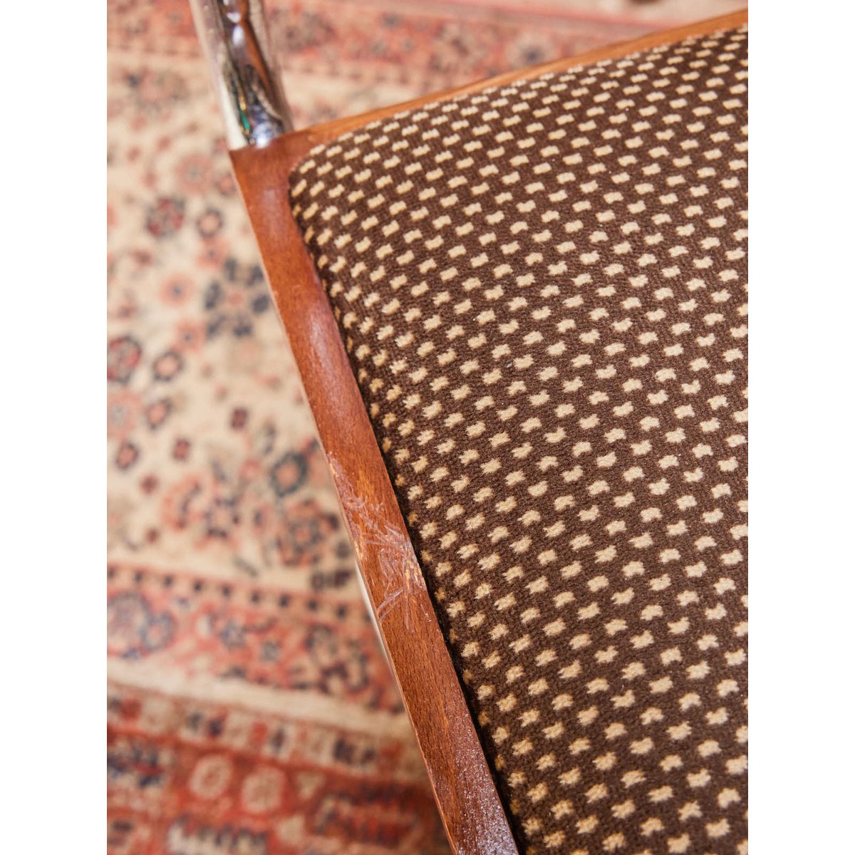 Lot de 4 chaises vintage Alma N°1654 - Bon état marron, DEBONGOUT