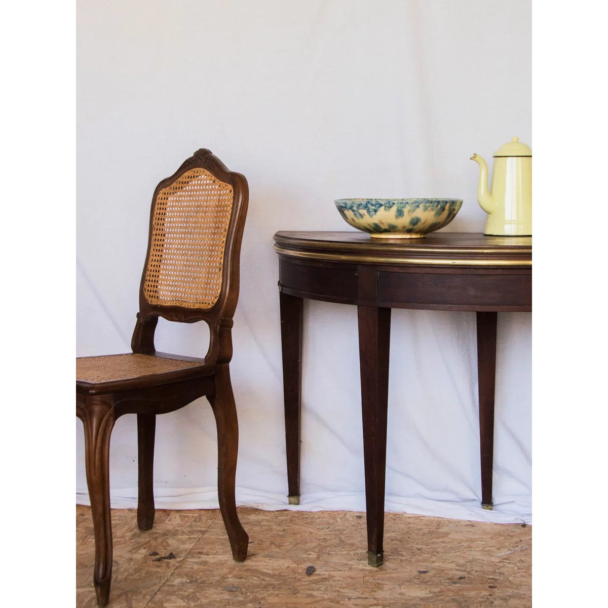 Table à manger demi-lune en cuir Romy N°651 - Bon état bois foncé, DEBONGOUT