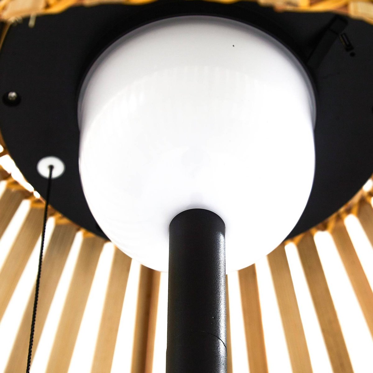 Lampe solaire en aluminium traditionnelleLED bois clair, noir, LUCANDE