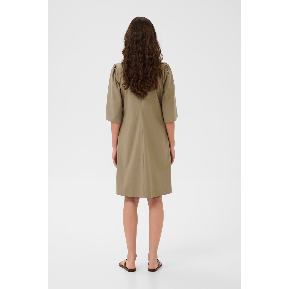 Robe vert dusky green, CULTURE