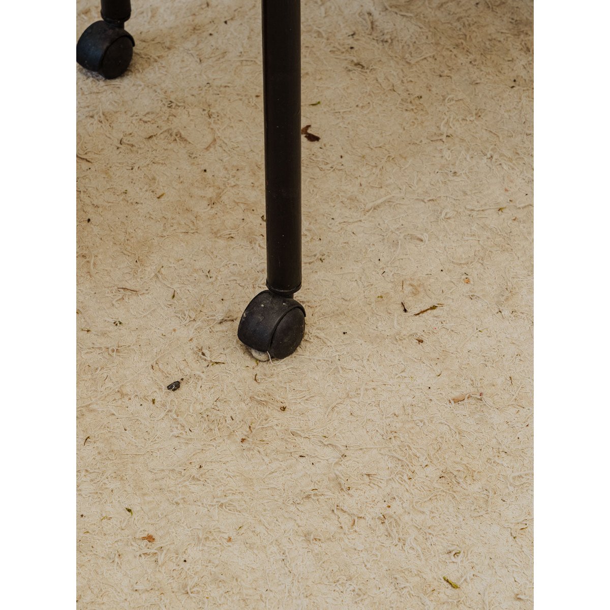 Desserte en bois et métal noir Anouk N°427 - Bon état bois foncé, DEBONGOUT