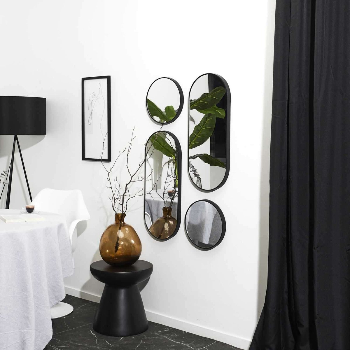 Ensemble de 4 miroirs ronds et ovales VERSA noir, THE HOME DECO FACTORY