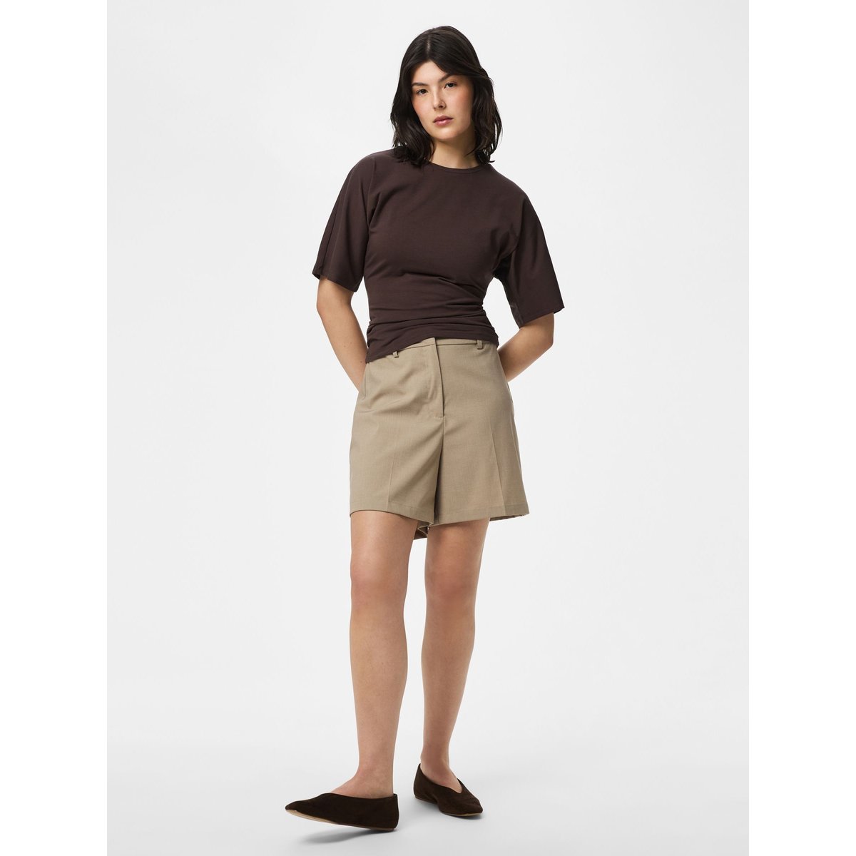 Short greige, PIECES
