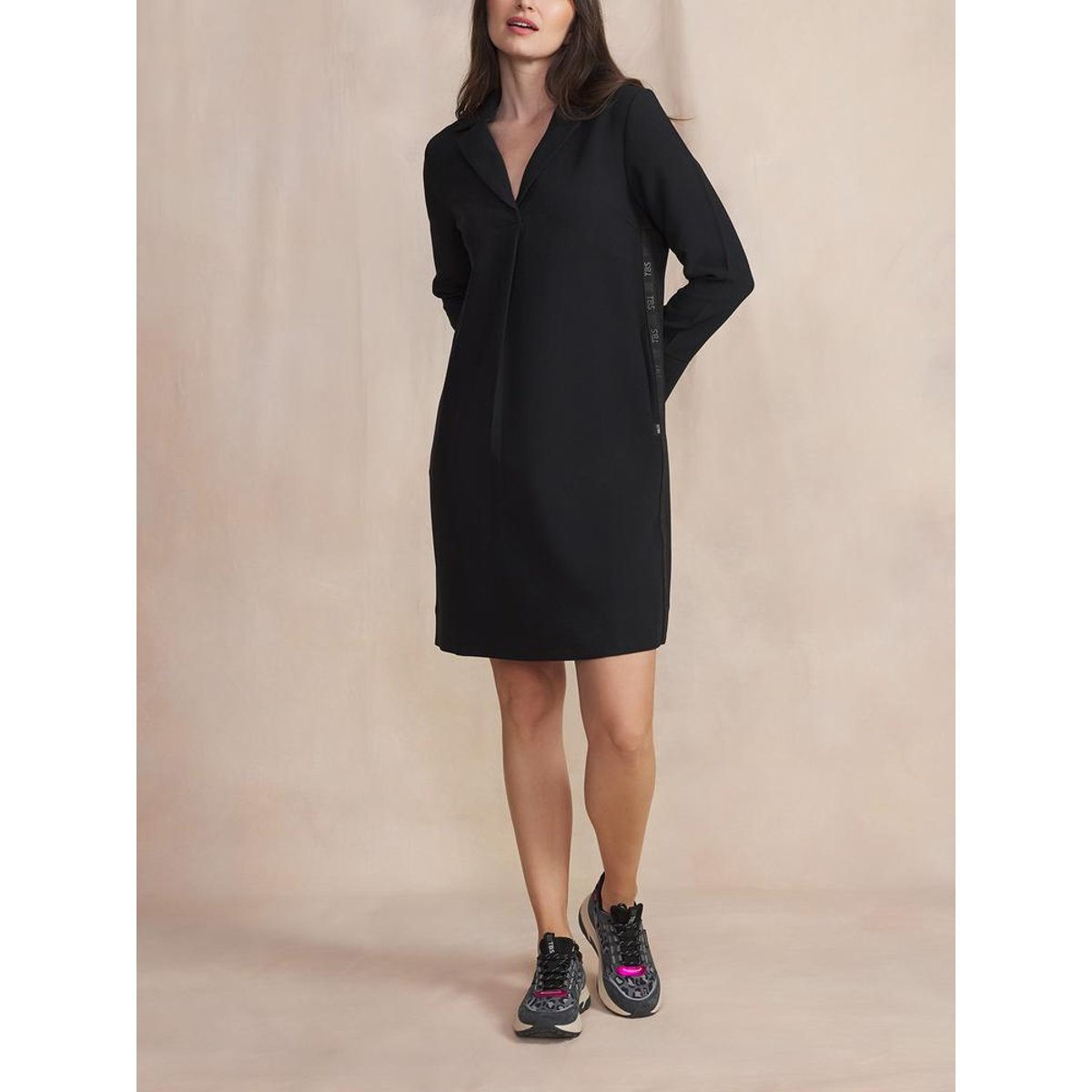 Robe courte NOLWEROB noir, TBS