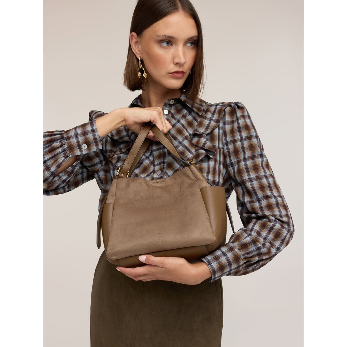 Sac seau avec bandoulière marron, MOTIVI
