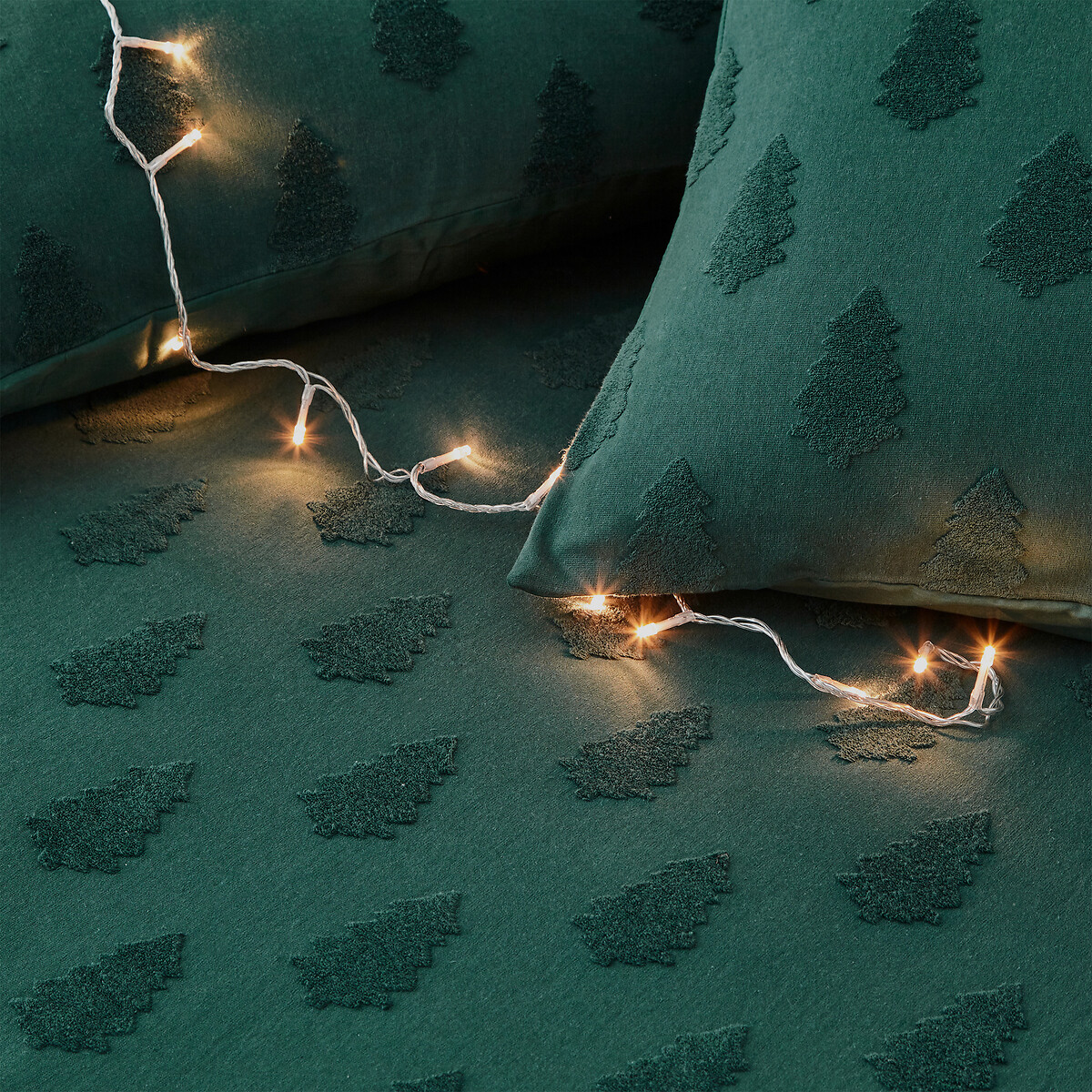 Tufted Tree 100% Cotton Duvet Cover and Pillowcase Set pine green, FURN.
