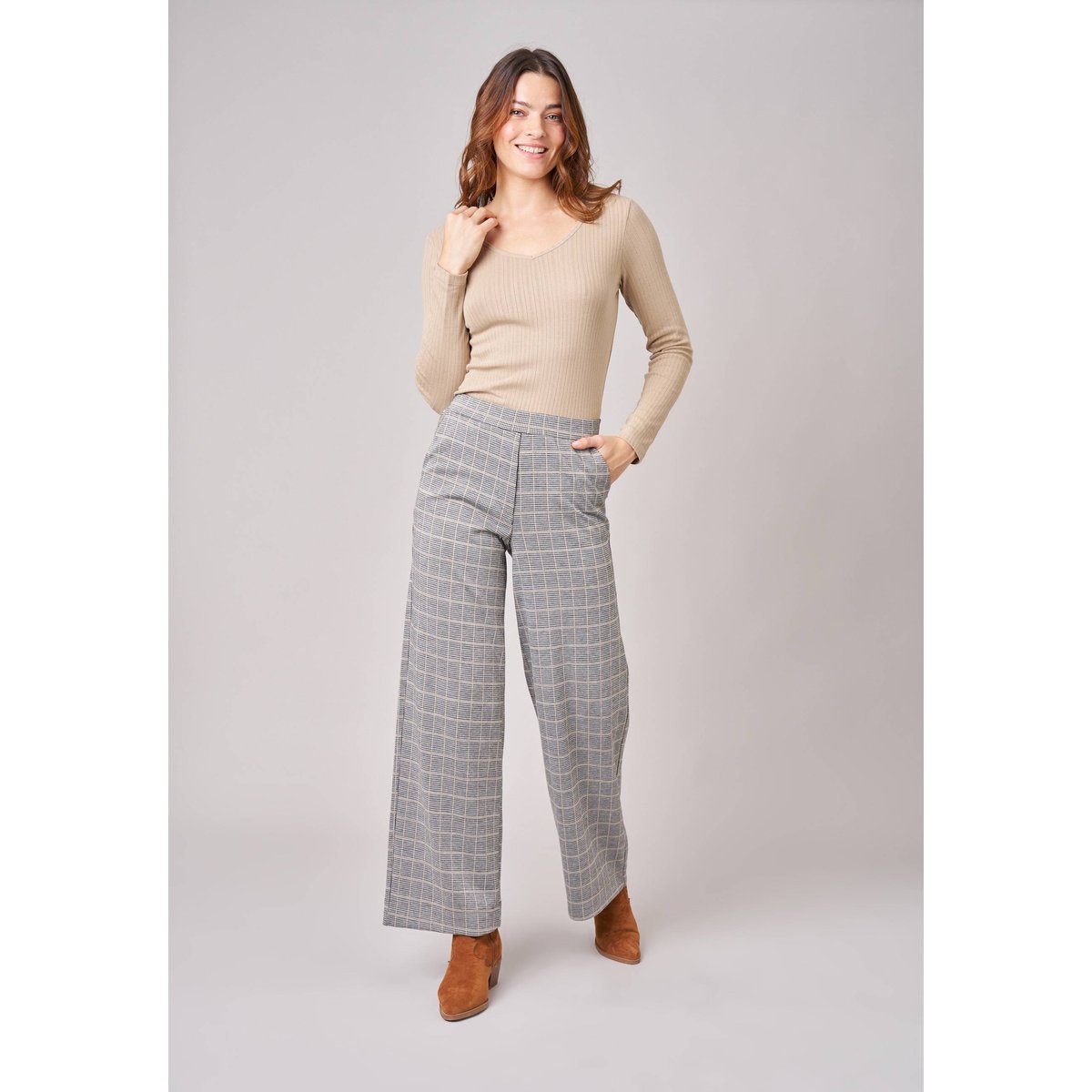 Pantalon regular femme à carreaux ZOELI black, DEELUXE