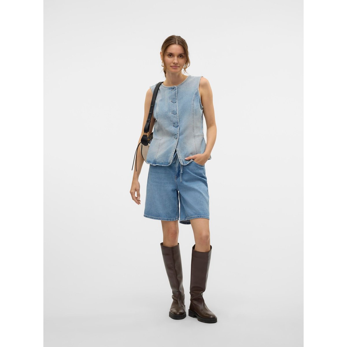 Short En Denim light blue denim, VERO MODA