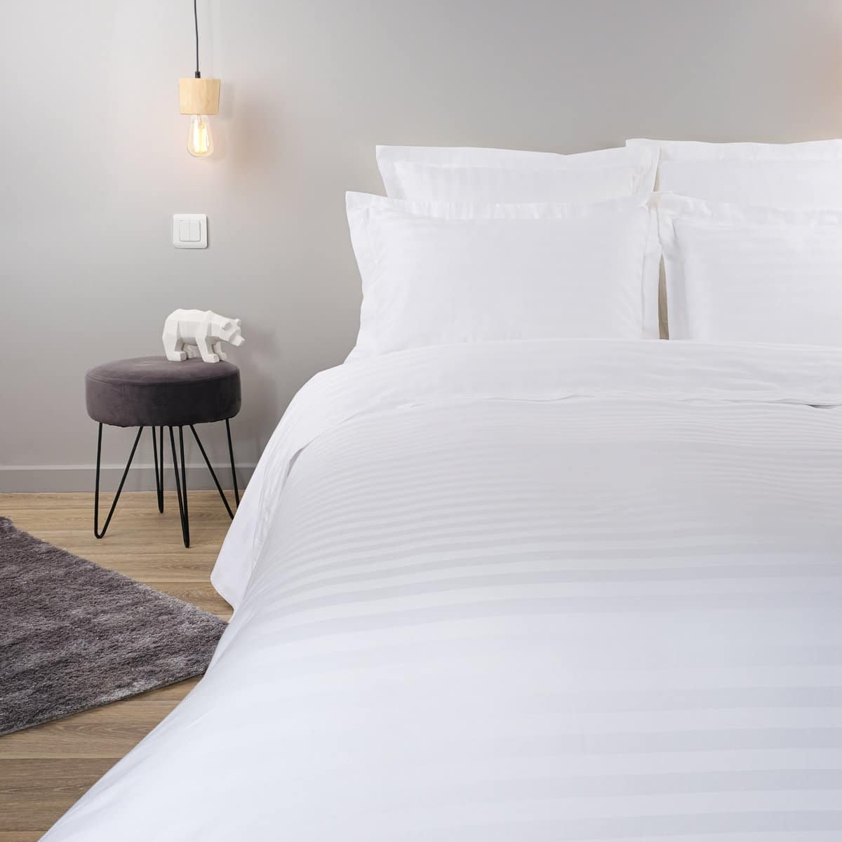 Lot de 2 taies d'oreiller coton bande satin 120 fils REVE BLANC blanc, LINANDELLE