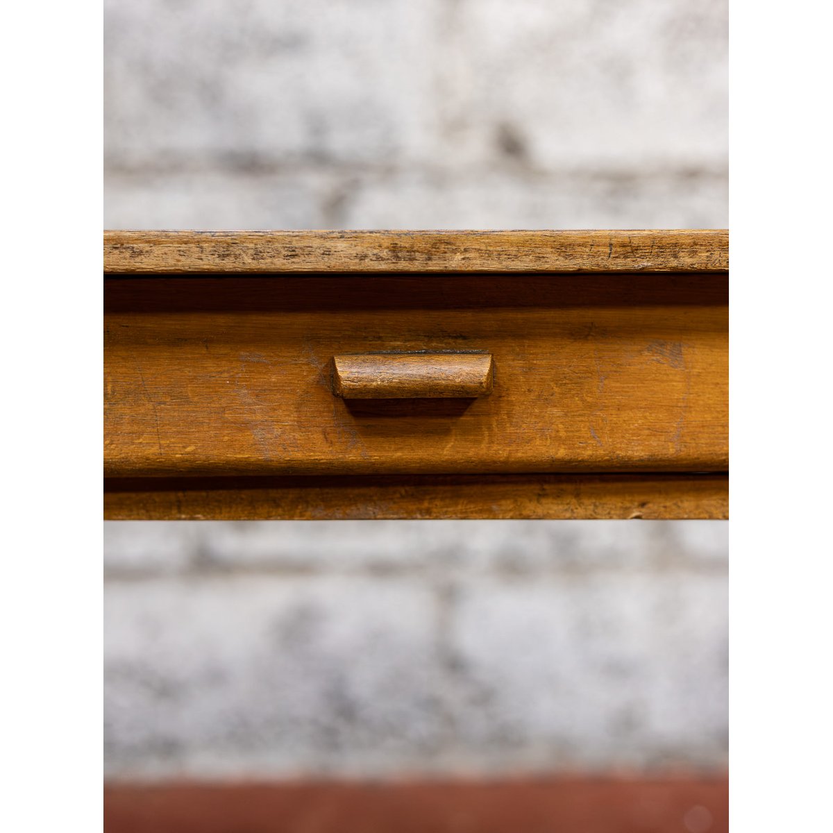 Bureau pour enfant en bois Edouard N°1122 - Bon état bois clair, DEBONGOUT
