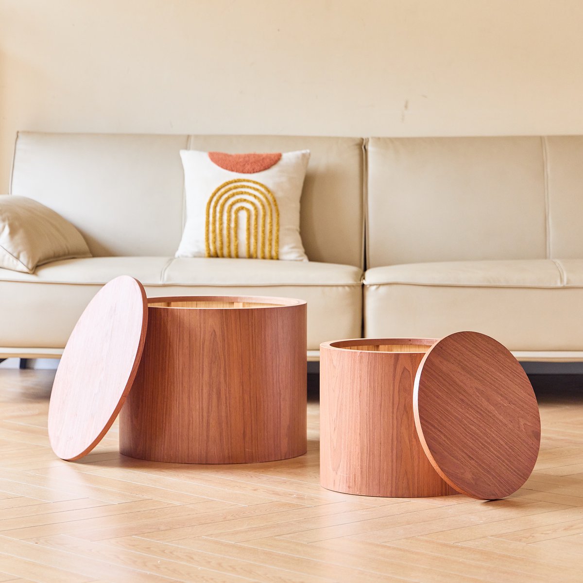 Lot de 2 tables basses avec rangement, rondes, bois, YATOMI bois naturel, NORDLYS