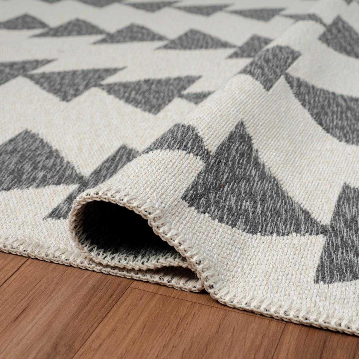 Tapis kilim reversible en coton motif scandinave BE écru, gris, UN AMOUR DE TAPIS