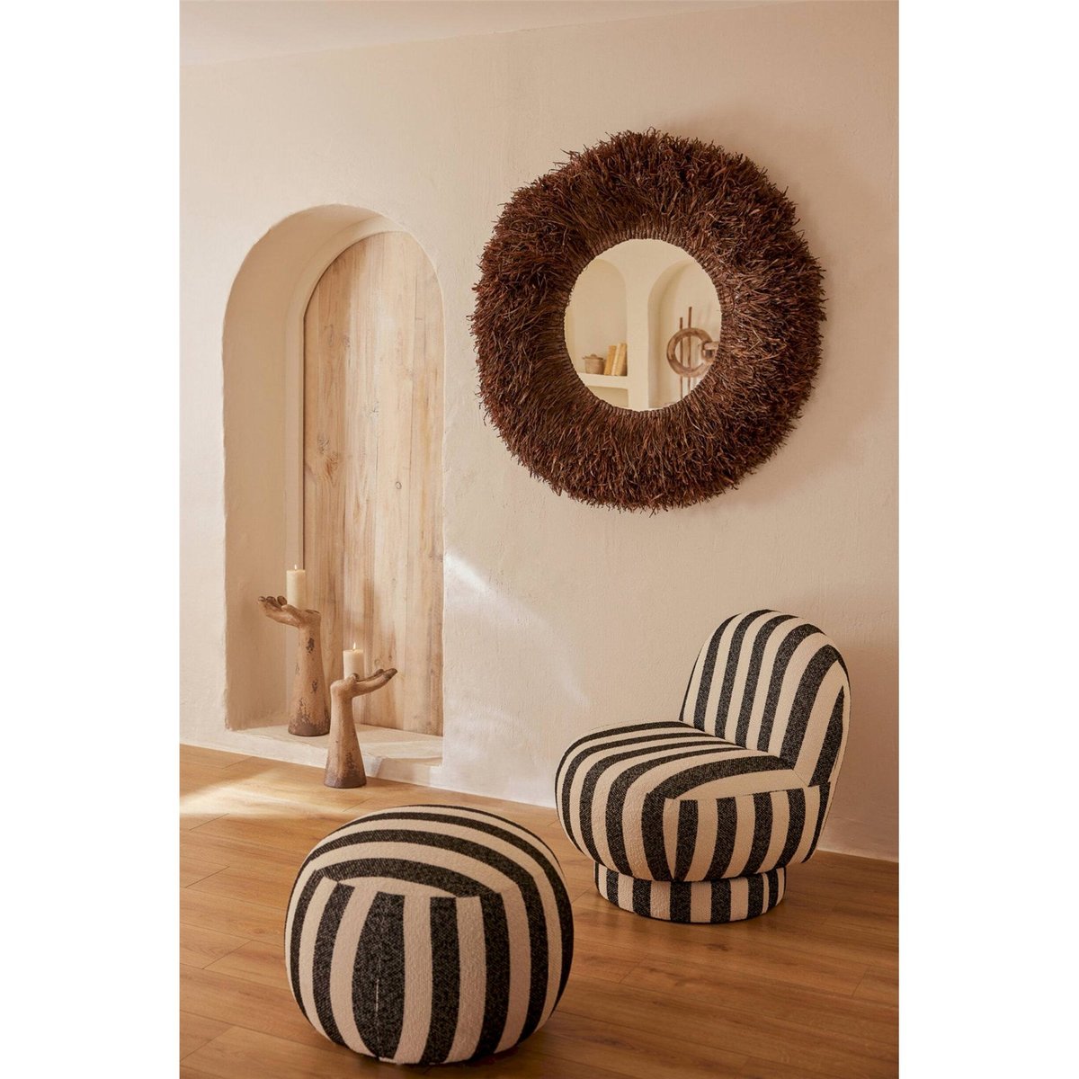 Pouf rond rayé en tissu noir et blanc cassé, RECOLLECTION