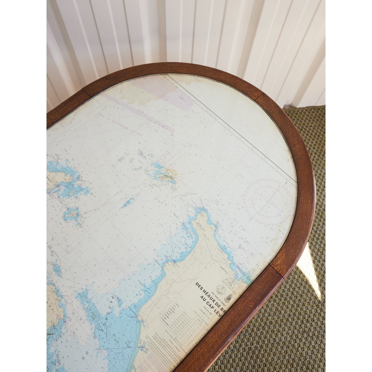 Table basse en bois tourné Léonie N°1099 - Bon état bois foncé, DEBONGOUT
