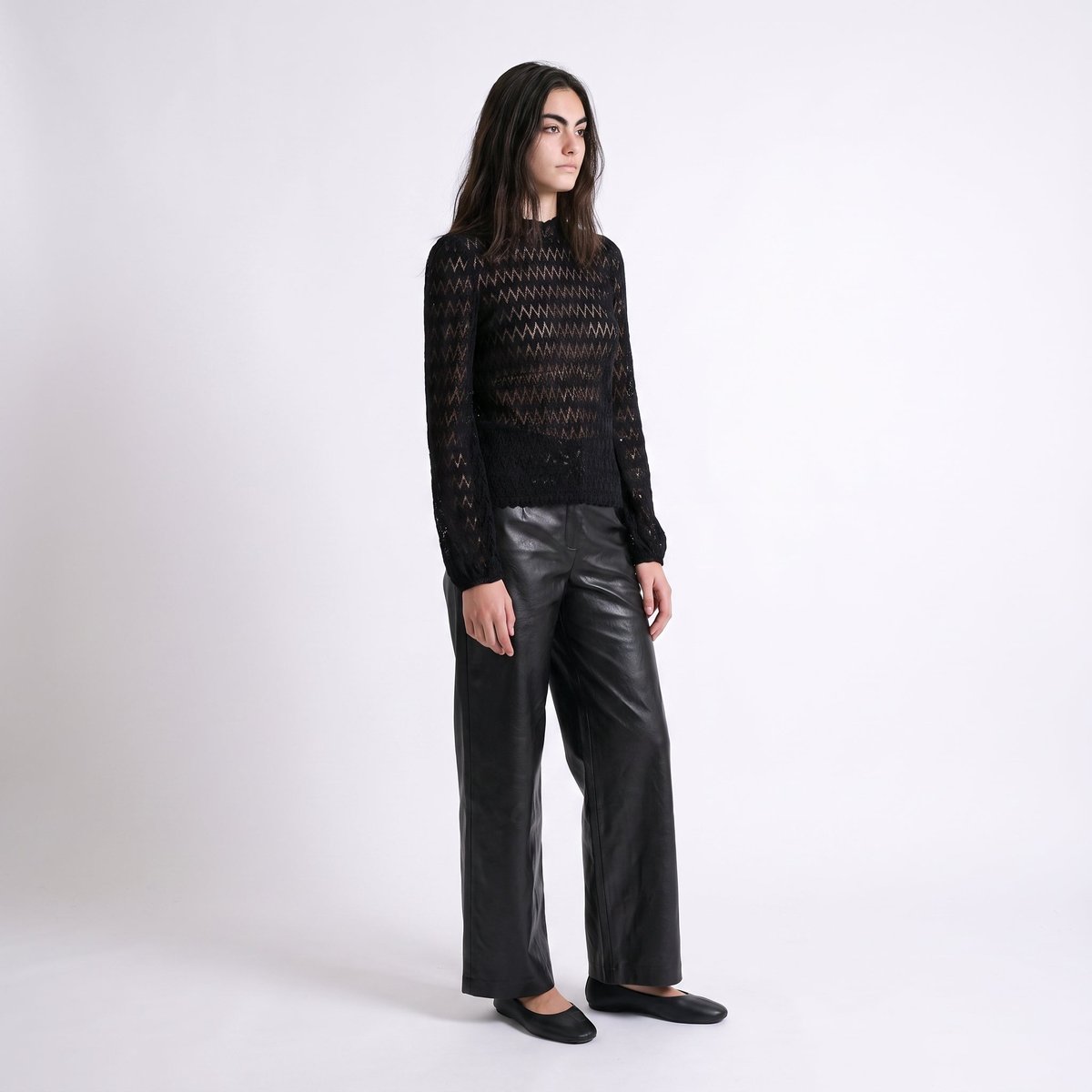 Blouse femme maille ajourée col montant manches bouffantes SALISSE black, ARTLOVE