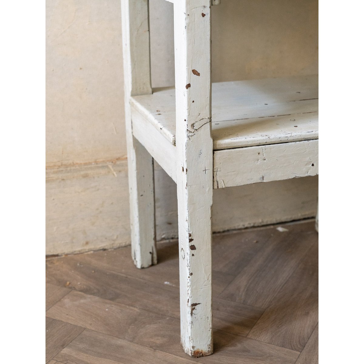 Table d'appoint vintage en bois Francine N°1022 - Bon état bois clair, DEBONGOUT