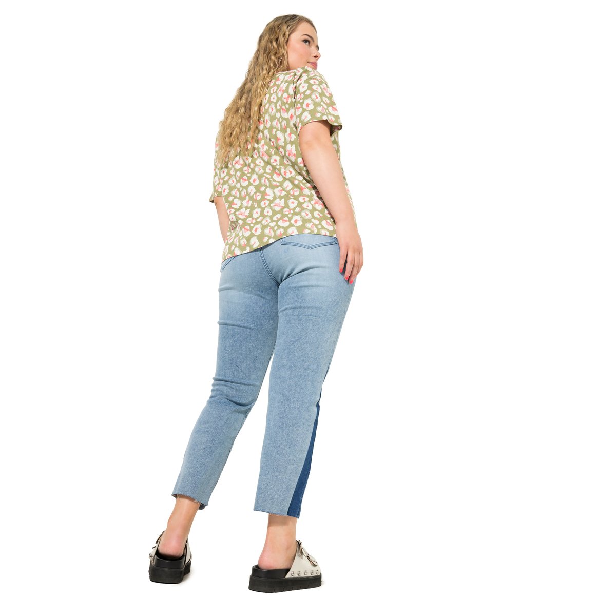 Jean mom taille haute avec gousset latéral. bleu jean, STUDIO UNTOLD
