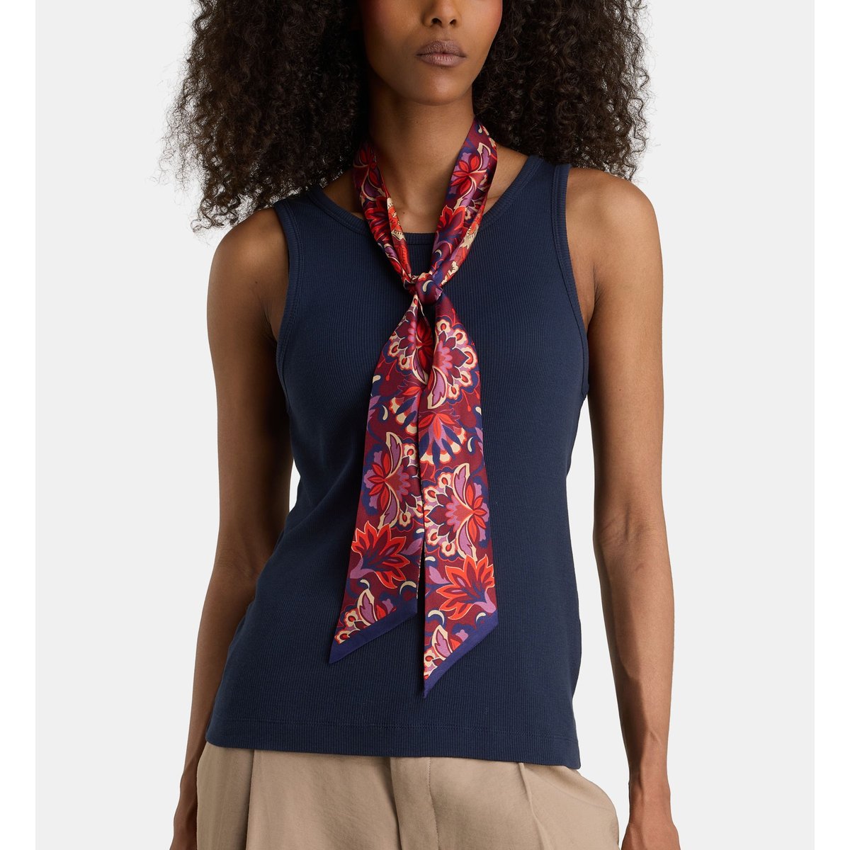 Echarpe fine lolita l en soie motif floral rouge, GALERIES LAFAYETTE