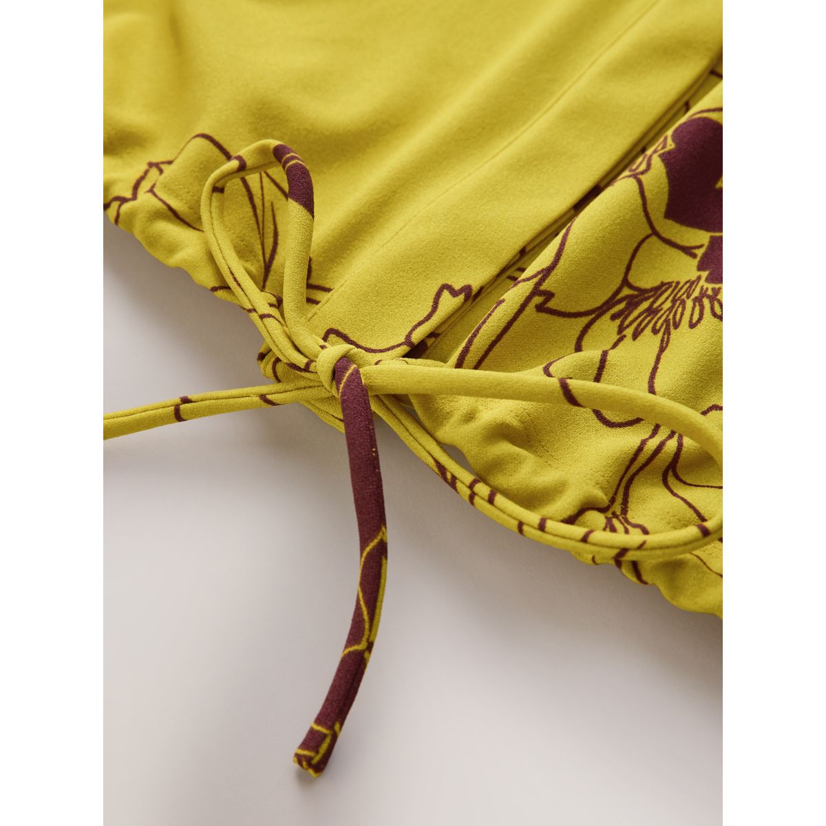 Haut col v à manches courtes et taille nouée imprimé floral vert, NEXT
