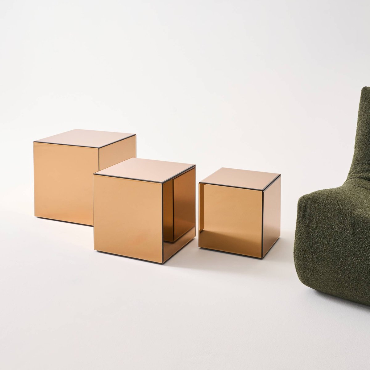Table cubique miroir, bout de canapé, table d'appoint cube miroir 30cm MIRAGE transparent, SWEEEK