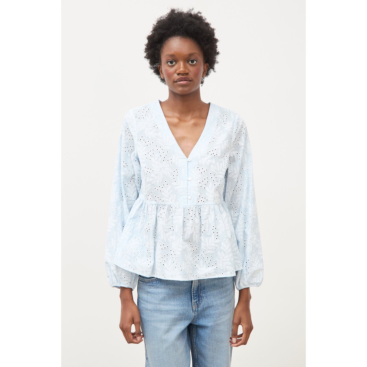 Chemise col v manches longues en coton blanc, BONOBO