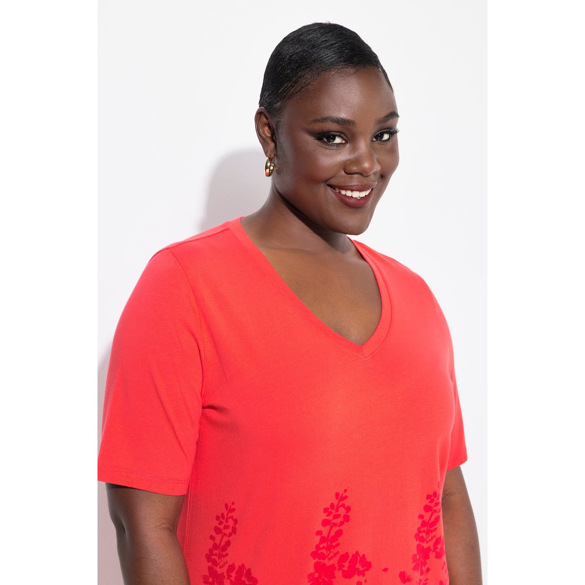 T-shirt à manches courtes et col en V rouge clair, ULLA POPKEN