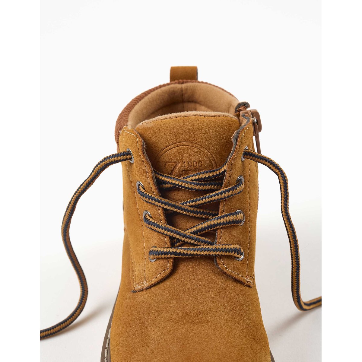 Bottes de montagne en suédine avec lacets marrón, ZIPPY
