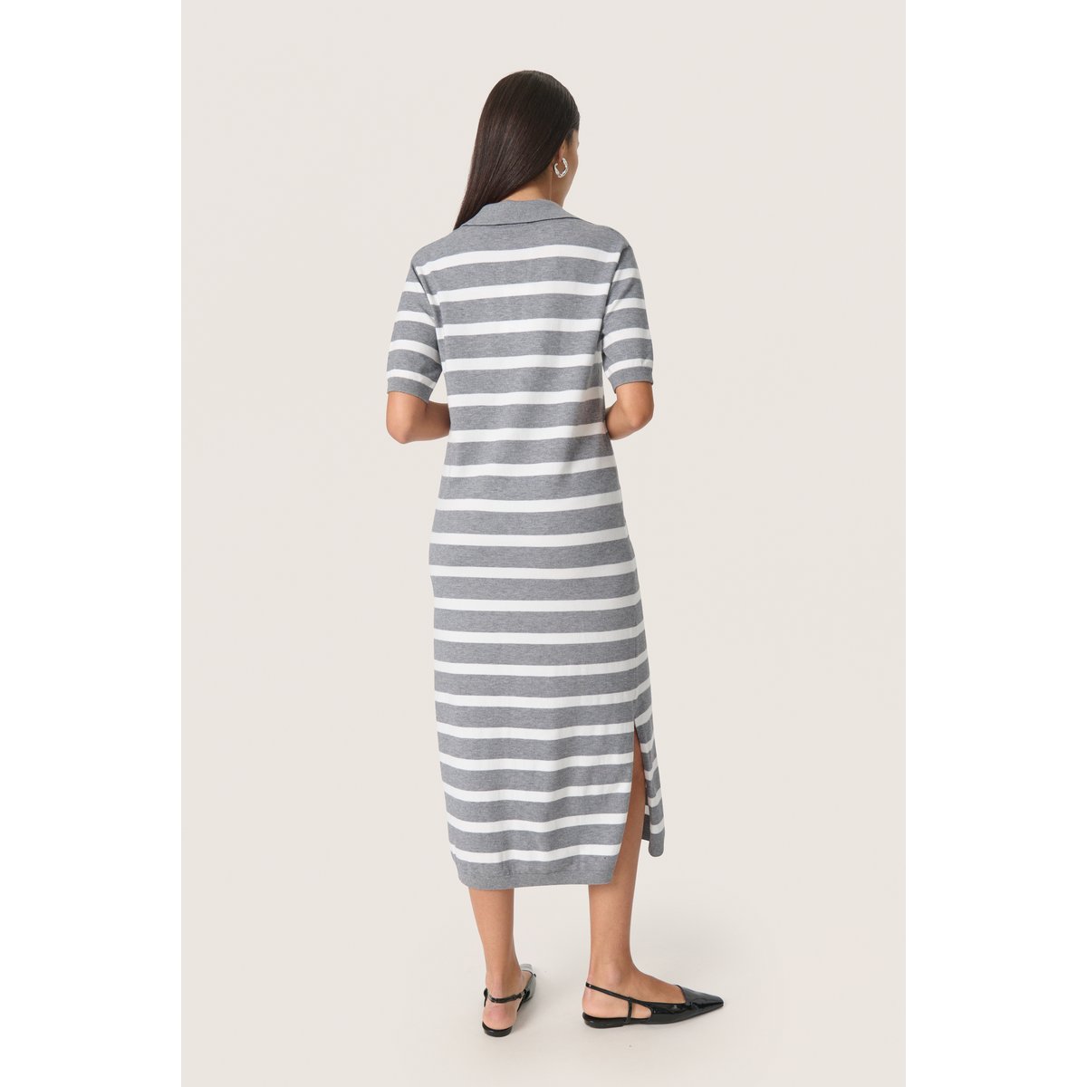 Robe gris grey melange w broken white, SOAKED IN LUXURY