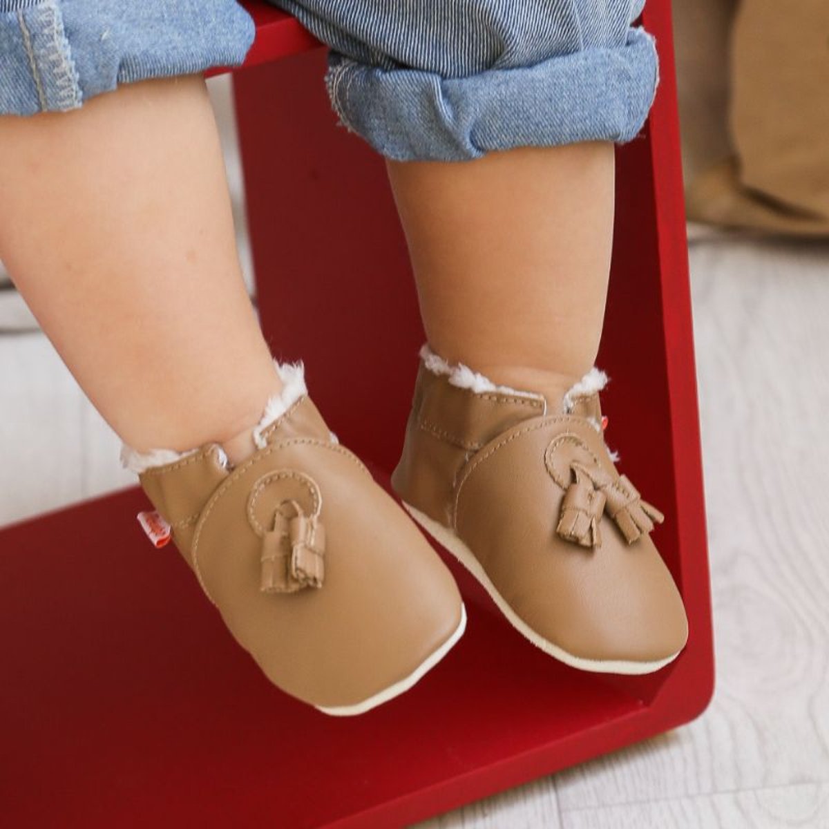 Chaussons cuir souple fourrés à pampilles beige, TICHOUPS