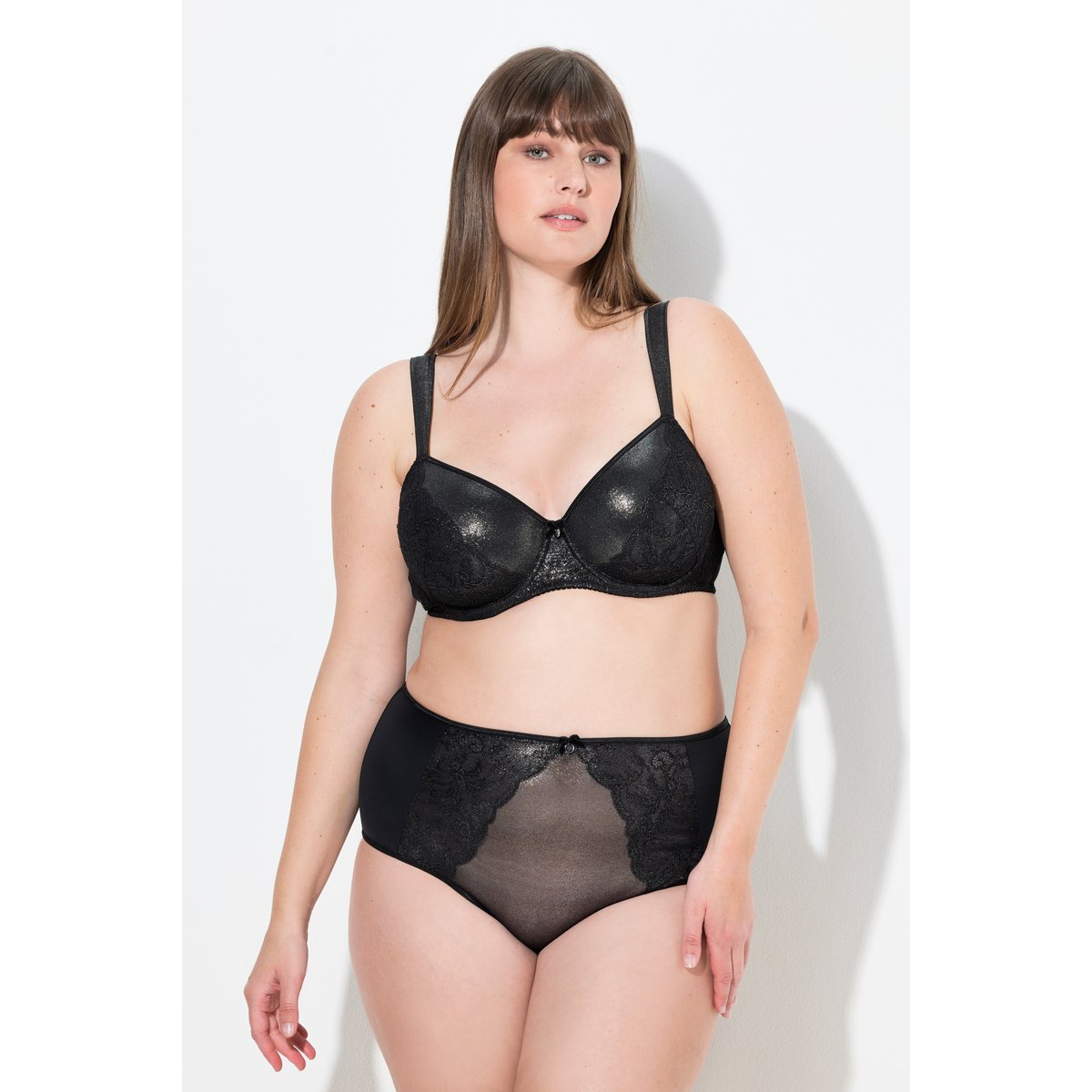 Soutien-gorge à armatures et bonnets souples noir, ULLA POPKEN