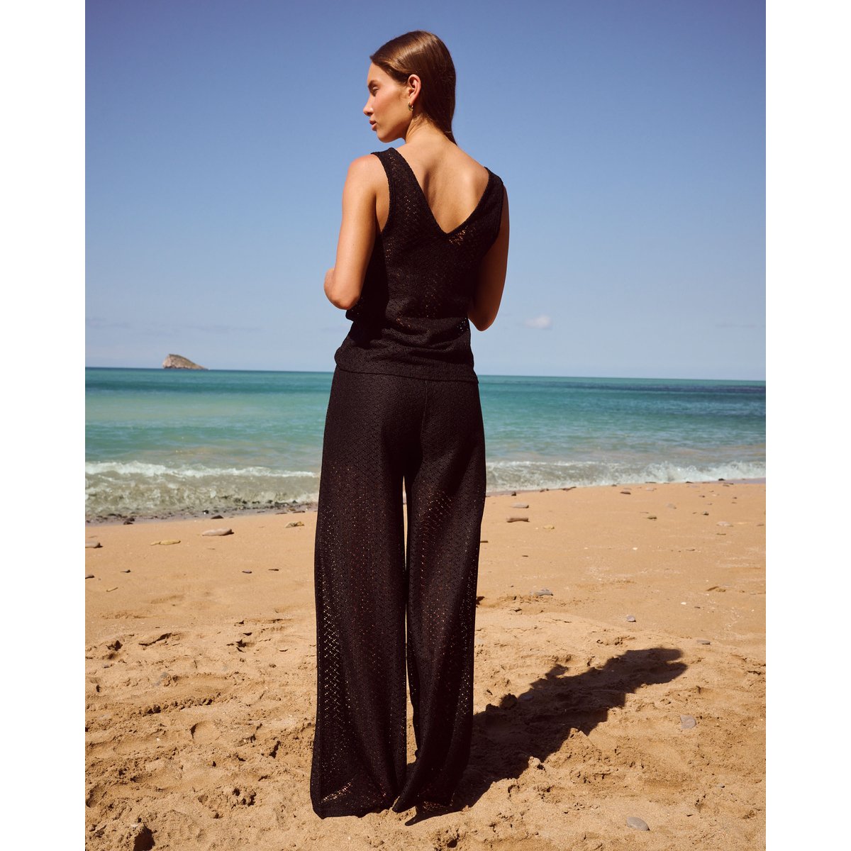 Top débardeur crochet décolleté V avec boutons dorés en forme de soleil RIVIERIZ noir, UNDIZ