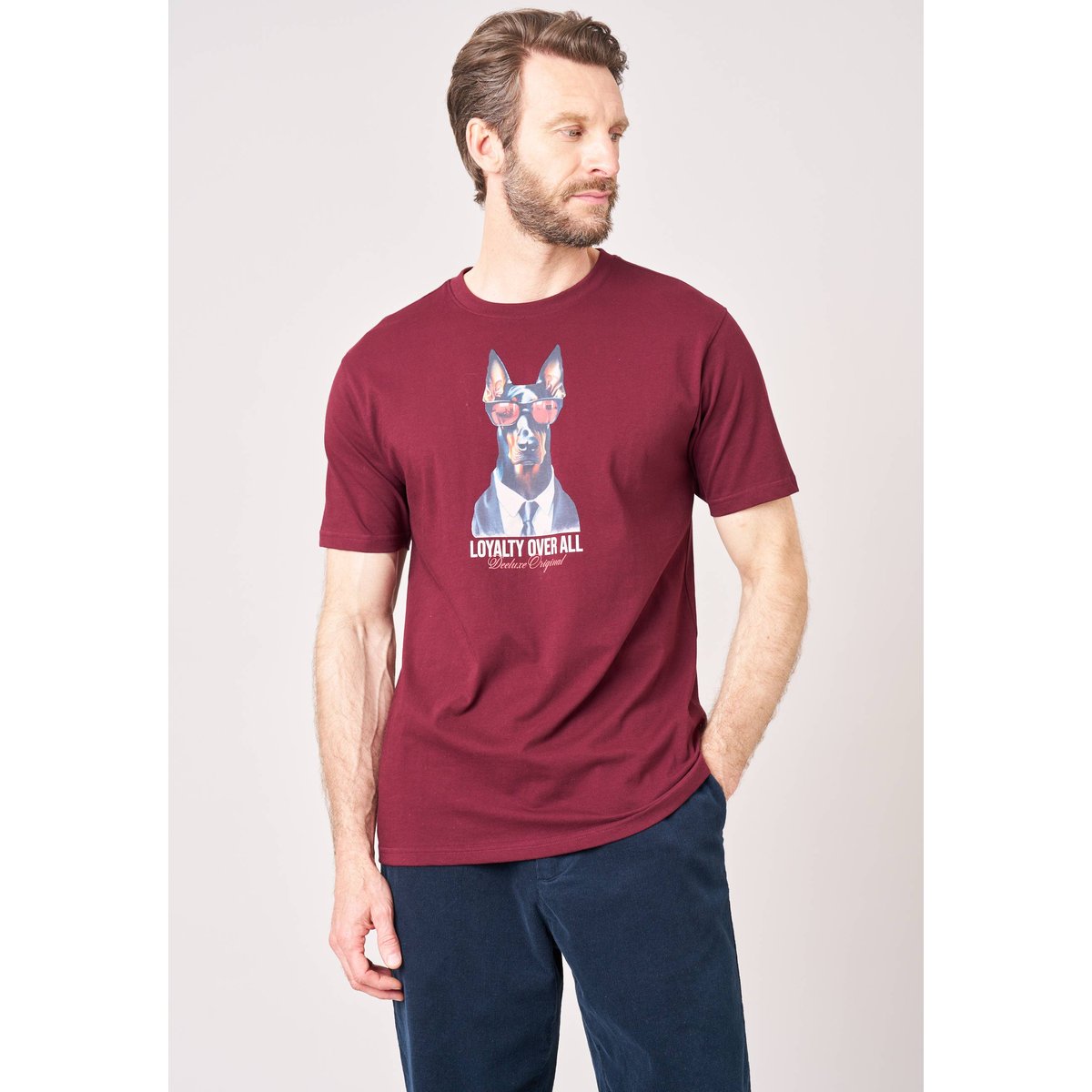 T-shirt confort homme en 100% coton imprimé chien lunettes LOYALTY merlot, DEELUXE