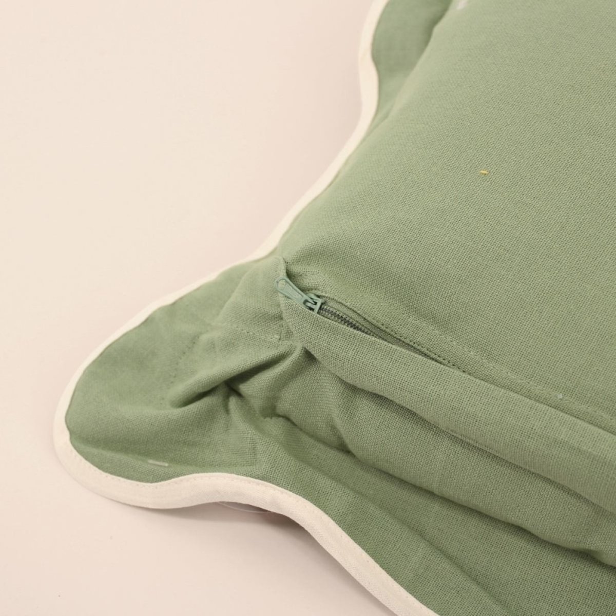 Coussin vintage contour vague 40x60cm vert, ORNAMI