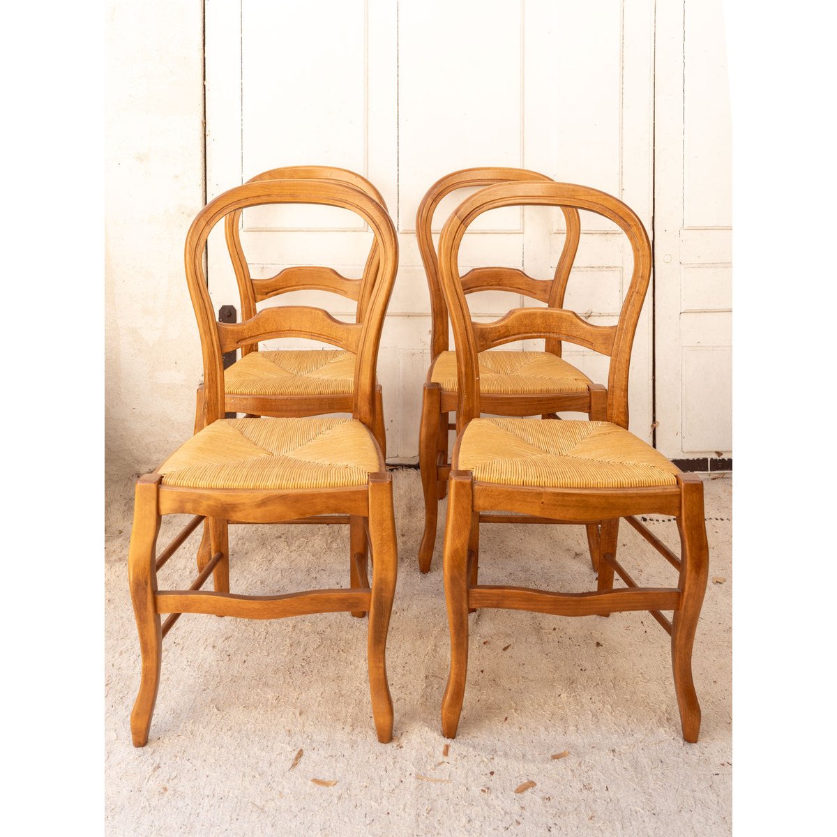 Lot de 4 chaises en bois et paille Claude N°1451 - Bon état bois clair, DEBONGOUT