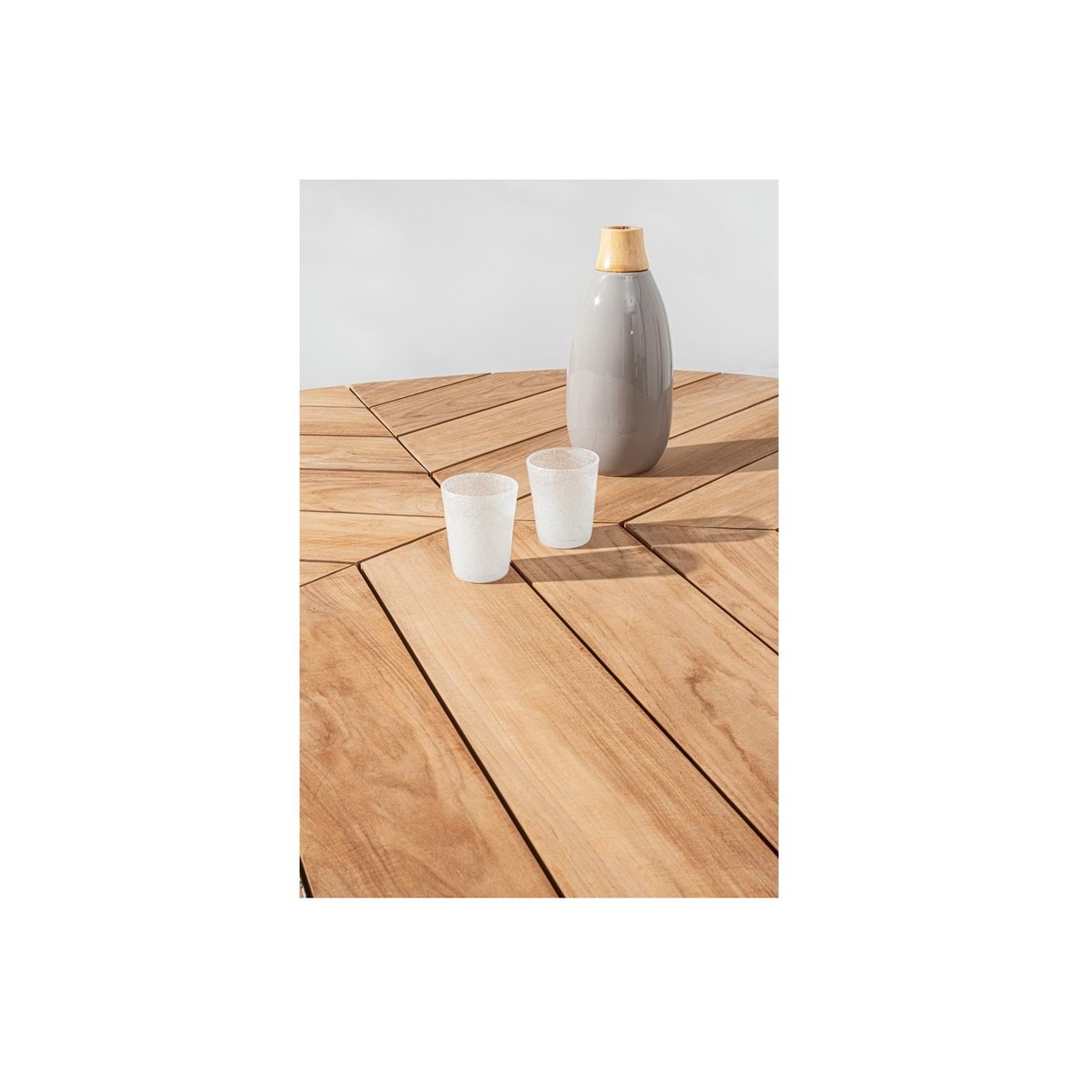 Table de jardin forme galet en teck et aluminium L160 - CAP FERRET blanc, HELLIN, DEPUIS 1862