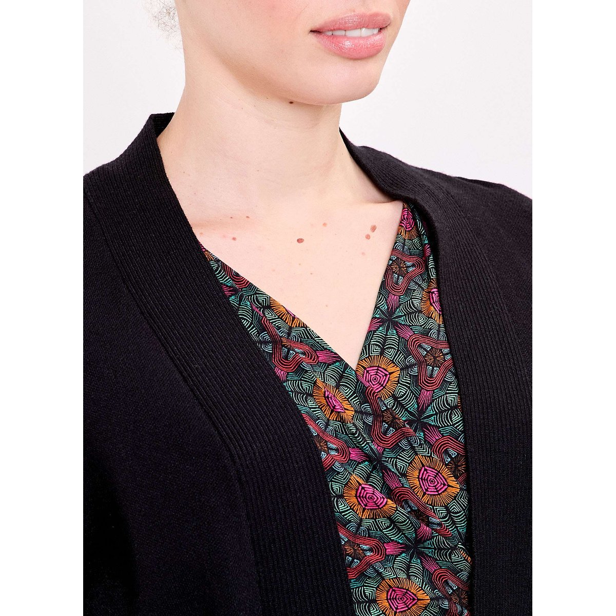 Gilet court maille uni SAGAR noir, LA FIANCÉE