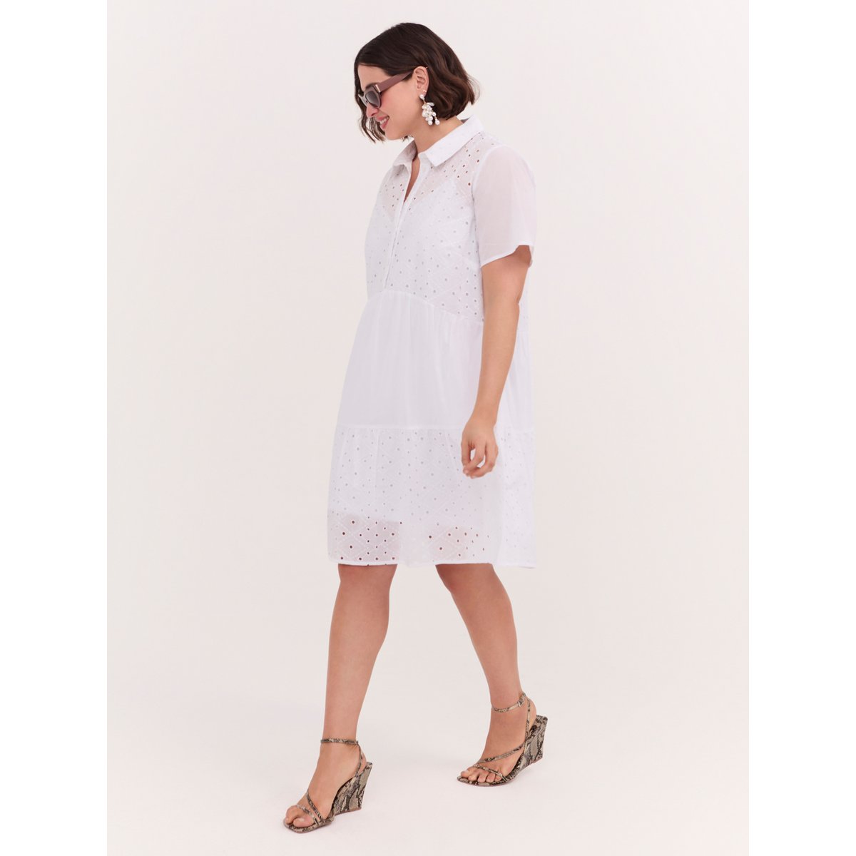 Robe à volants souriante à Sangallo blanc, FIORELLA RUBINO
