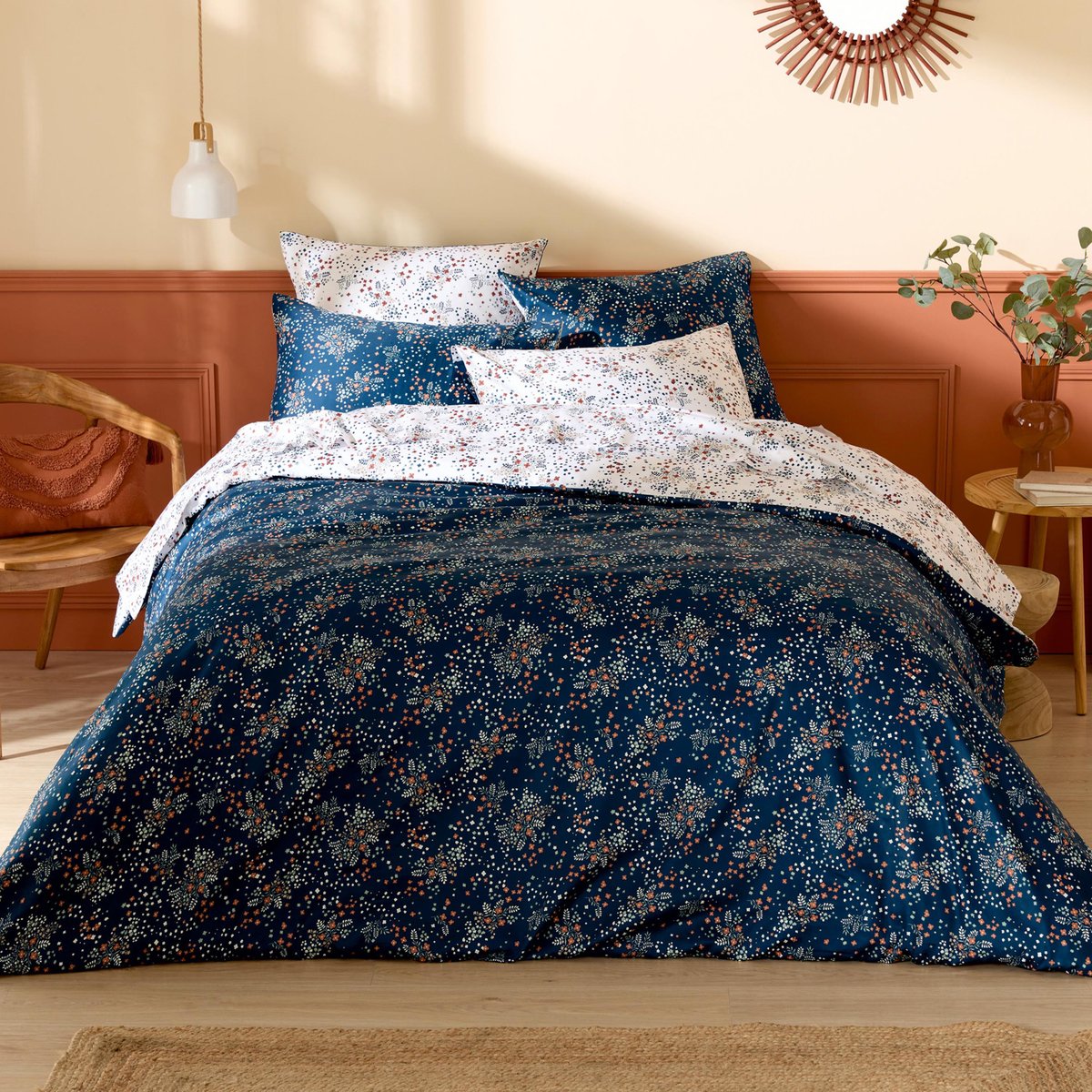 Drap plat satin de coton 110 fils motif floral blanc, TRADILINGE