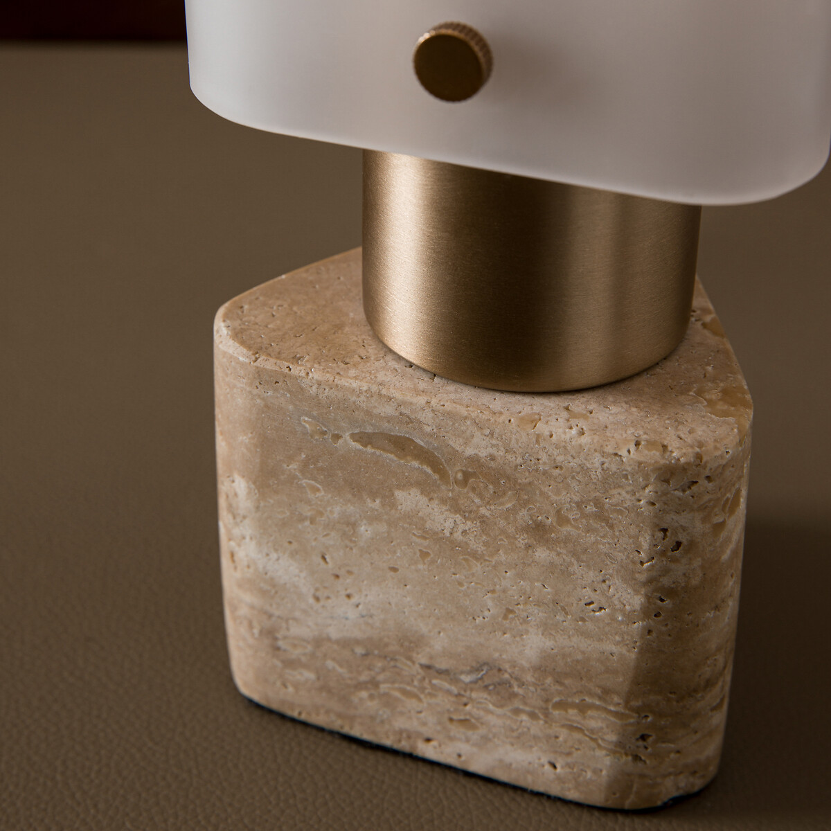 Lampe verre et travertin, STROZZI champagne, AM.PM X EMMANUEL GALLINA