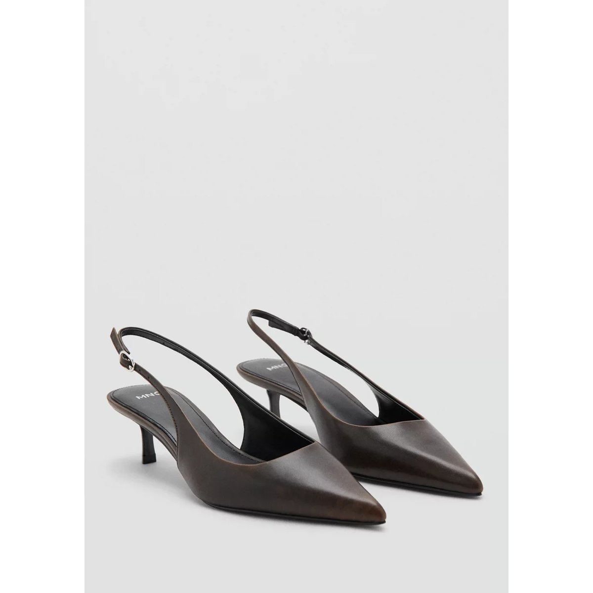 Chaussures à talon effet usé chocolat, MANGO