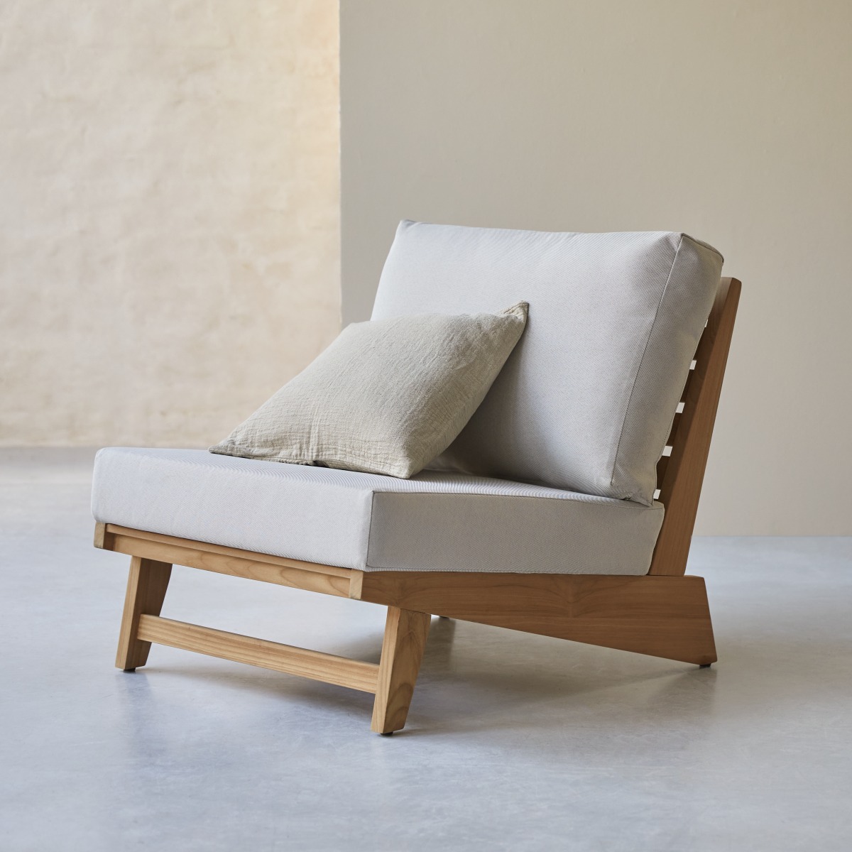 Fauteuil en Teck massif, OLIA blanc, TIKAMOON